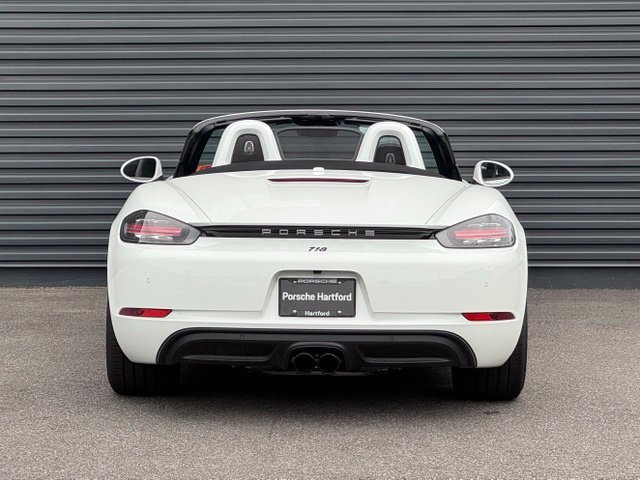Used 2024 Porsche 718 Boxster RWD image 6