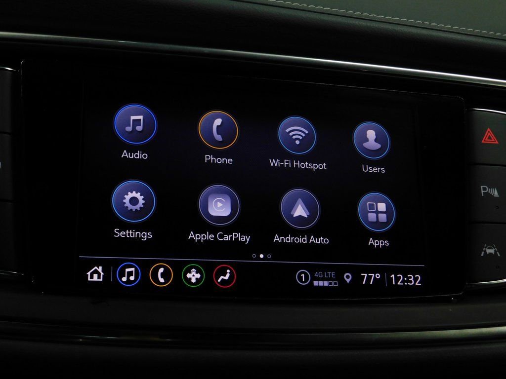 Used 2024 Buick Enclave Essence image 48