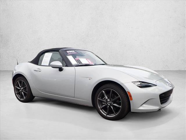 Used 2019 MAZDA MX-5 Miata Grand Touring RWD image 6