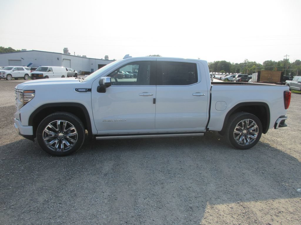 New 2026 GMC Sierra 1500 Denali w/ Denali Reserve Package AWD/4WD image 11