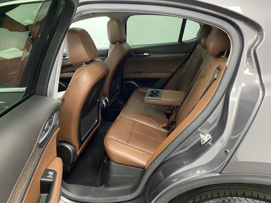 Used 2019 Alfa Romeo Stelvio Ti AWD/4WD image 34