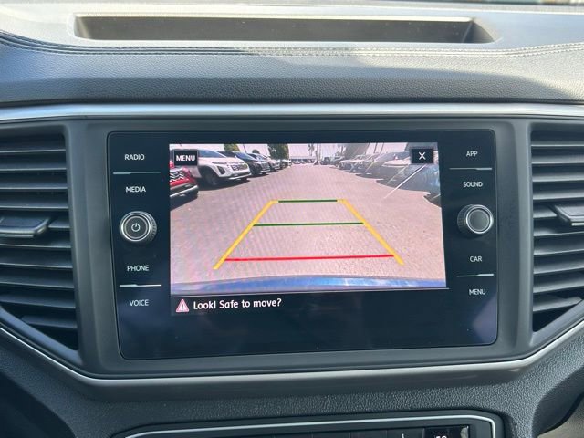 Used 2020 Volkswagen Atlas Cross Sport SE w/ Panoramic Sunroof Package image 24