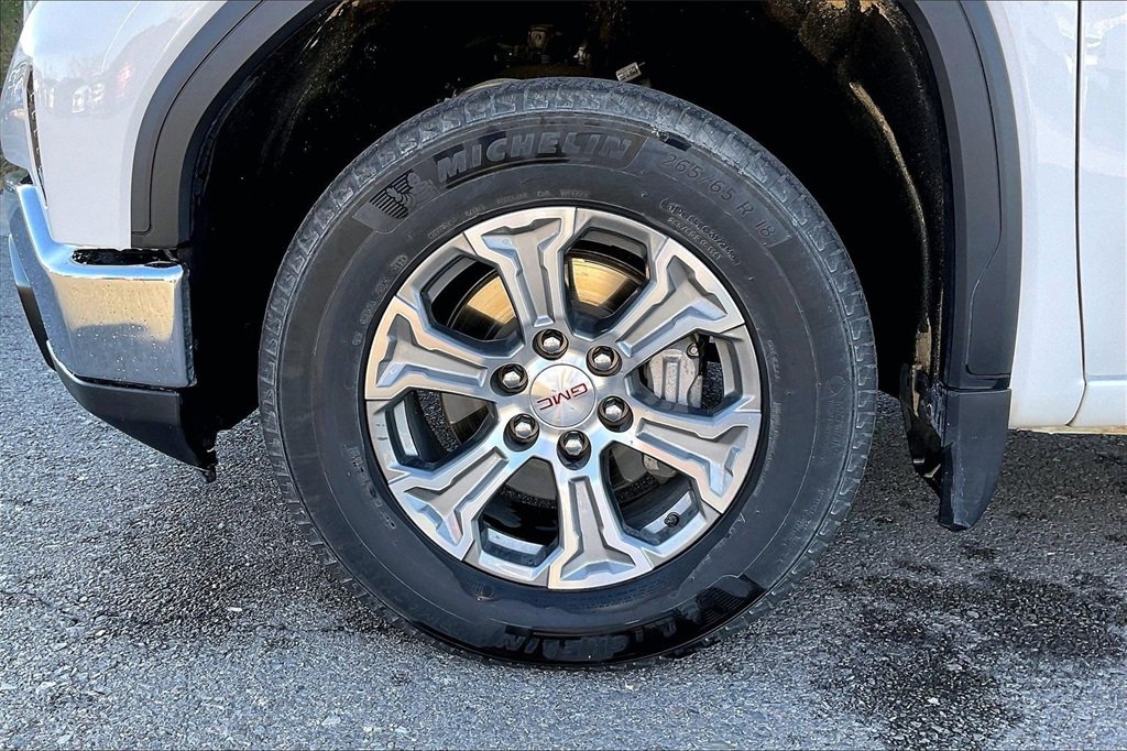 Used 2025 GMC Sierra 1500 SLT image 9