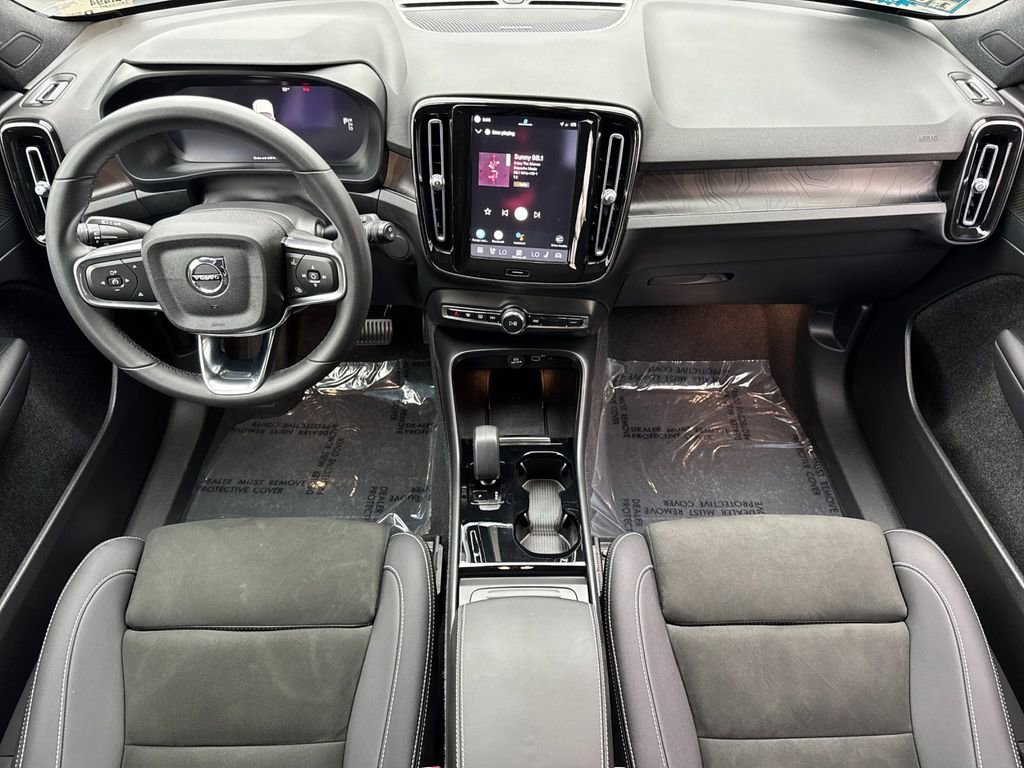 Certified 2023 Volvo XC40 Recharge Ultimate AWD/4WD image 12