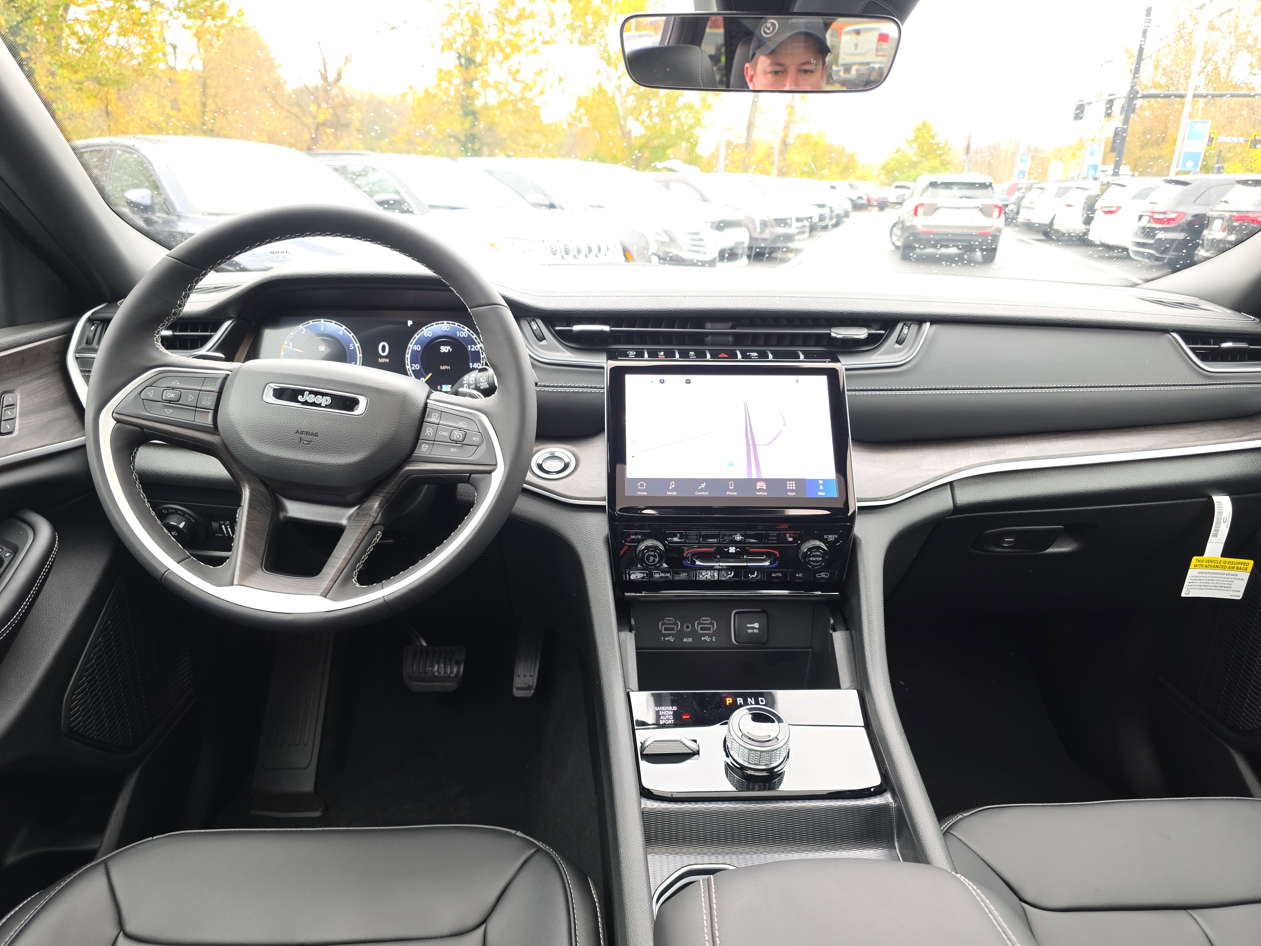 New 2025 Jeep Grand Cherokee Limited w/ Black Appearance Package image 16