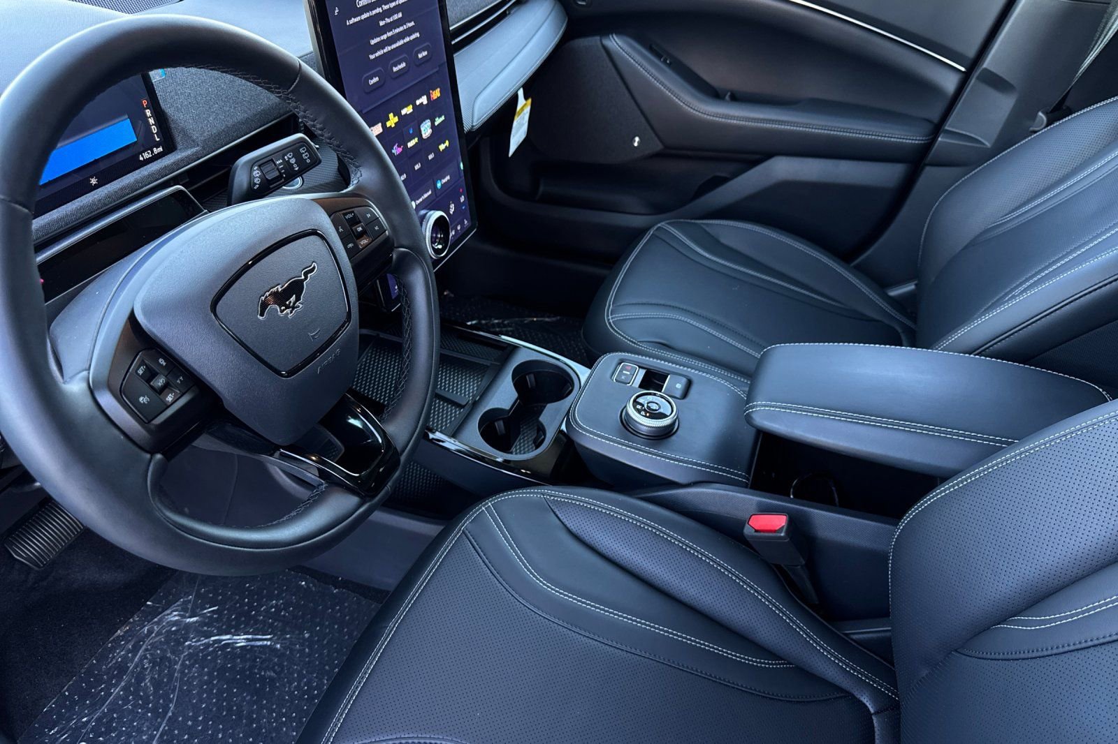 Used 2024 Ford Mustang Mach-E Premium image 11