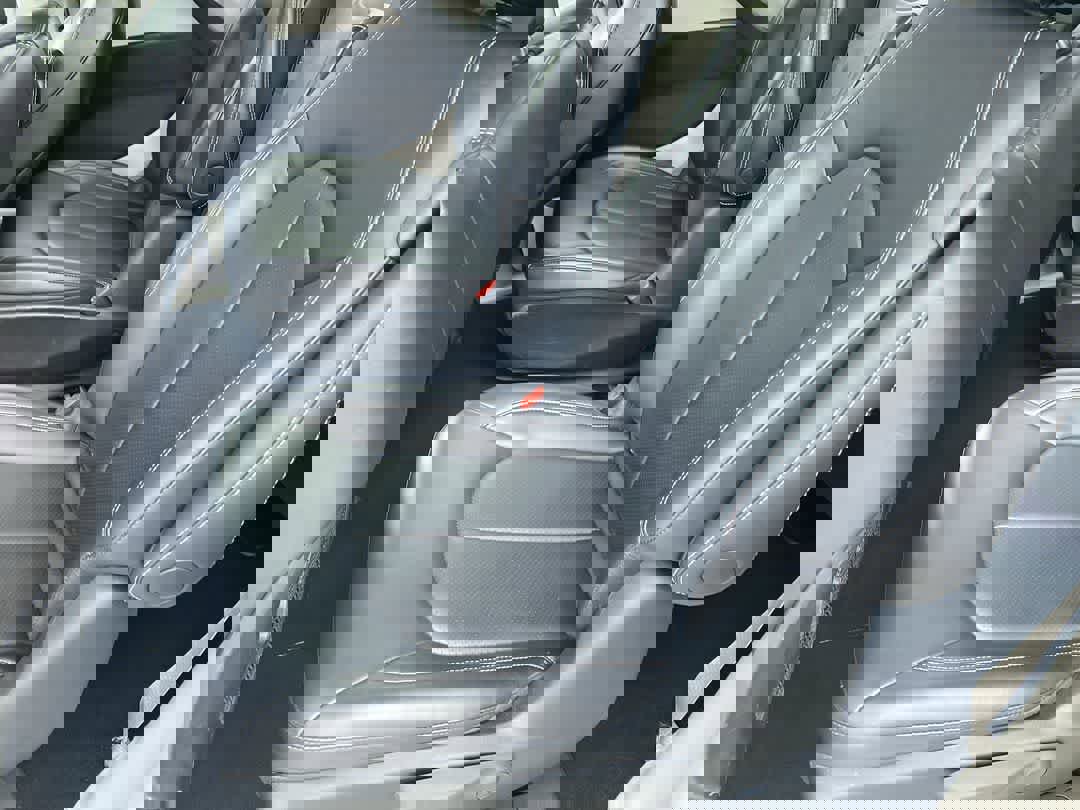 Used 2024 Chrysler Pacifica Select image 22