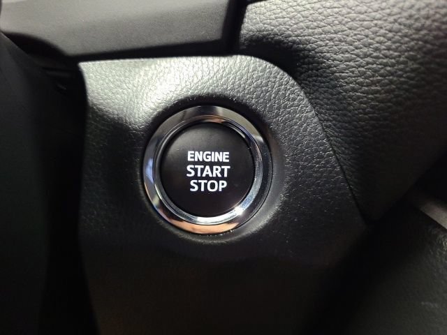 Used 2024 Toyota RAV4 XLE AWD/4WD image 32