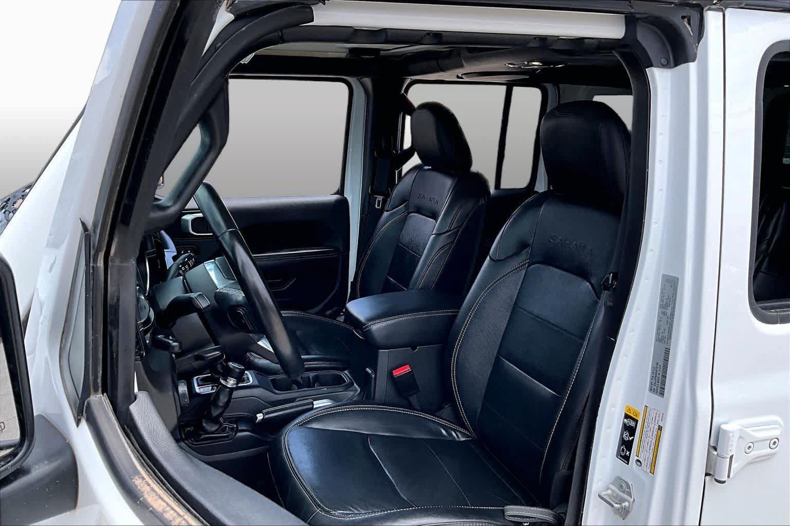 Used 2022 Jeep Wrangler Unlimited Sahara AWD/4WD image 8