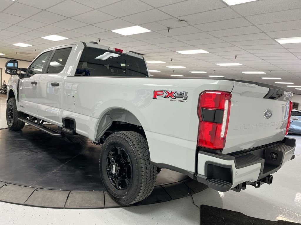 New 2026 Ford F350 4x4 Crew Cab Super Duty image 6