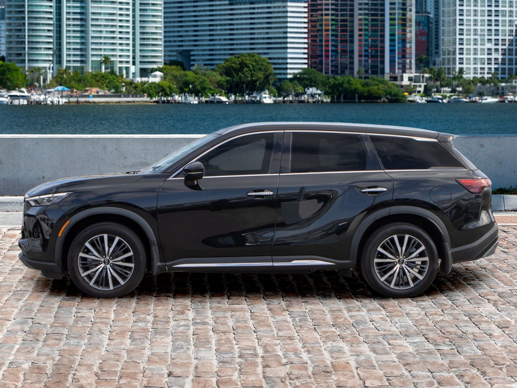 Used 2023 INFINITI QX60 Sensory w/ Cargo Package image 8