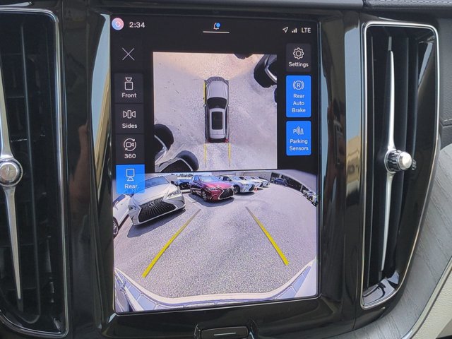 Used 2025 Volvo XC60 B5 Ultra w/ Protection Package Premier AWD/4WD image 19