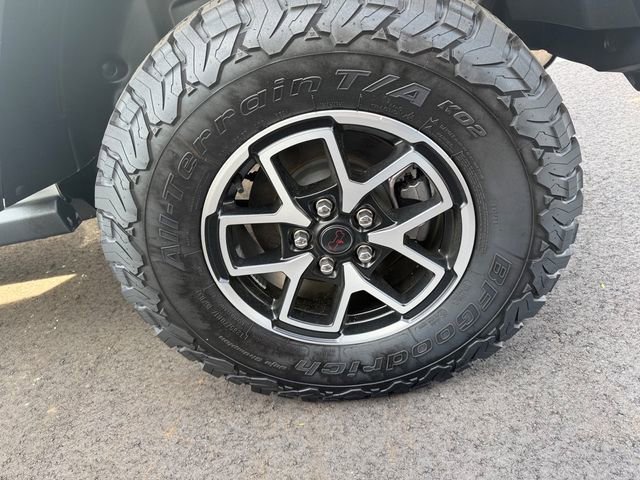 Used 2025 Jeep Wrangler Rubicon w/ Convenience Group image 8