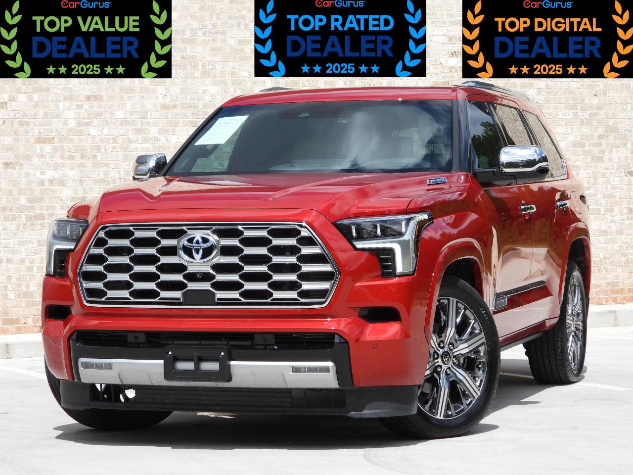 Used 2023 Toyota Sequoia Capstone AWD/4WD image 2
