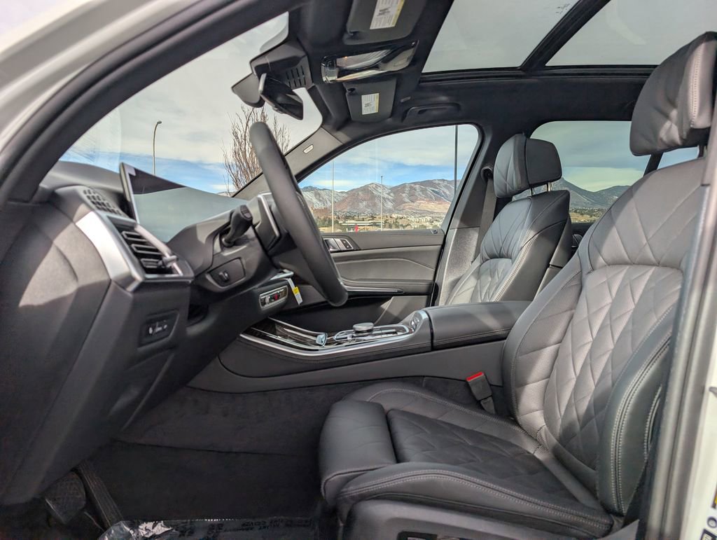 Used 2026 BMW X5 xDrive40i w/ Climate Comfort Package AWD/4WD image 11