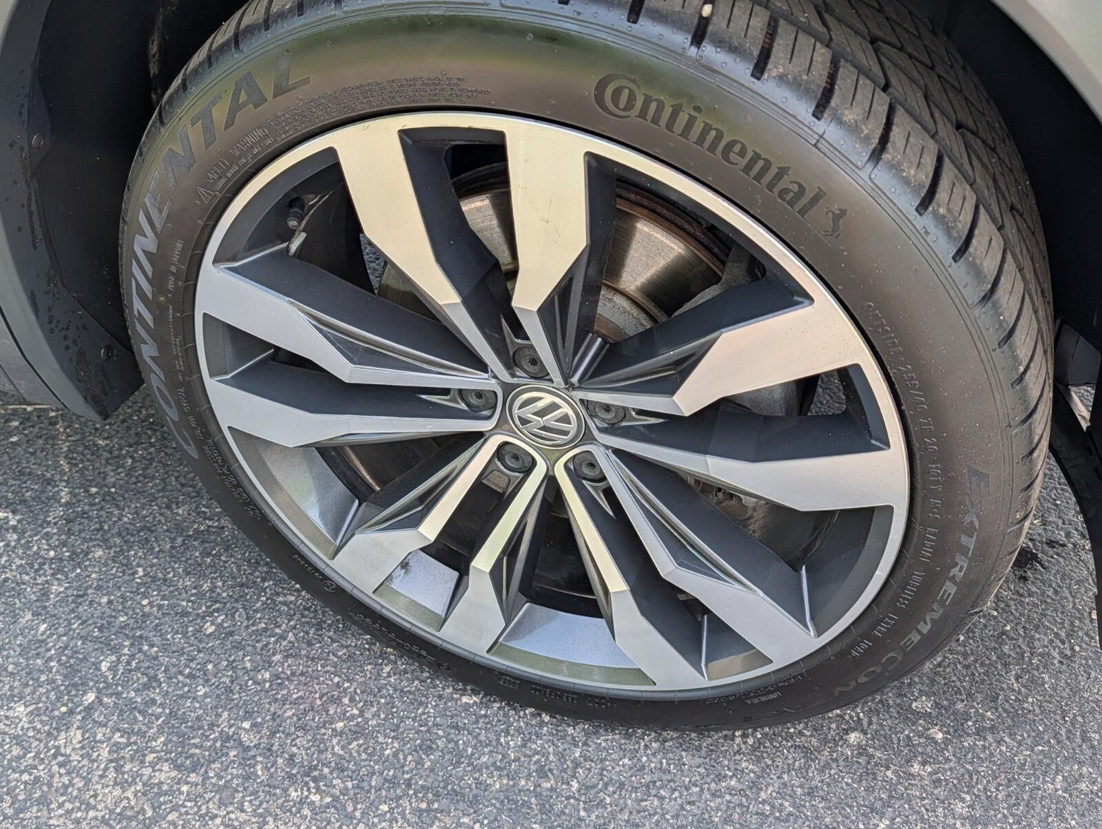 Used 2020 Volkswagen Tiguan SEL Premium R-Line AWD/4WD image 19