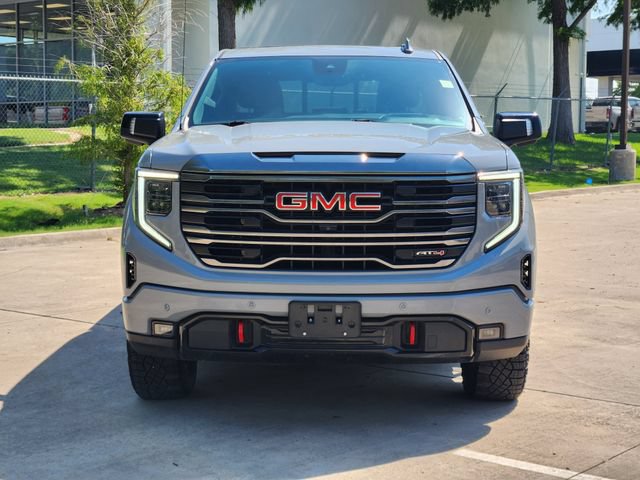 Used 2024 GMC Sierra 1500 AT4 w/ Technology Package AWD/4WD image 3