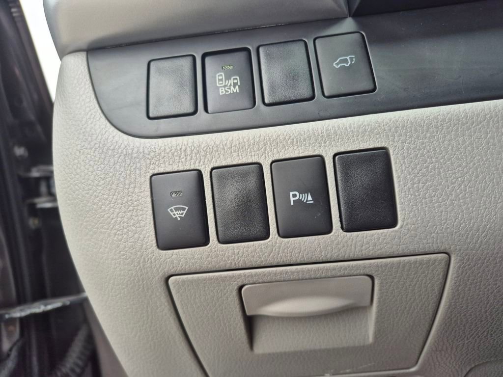 Used 2016 Toyota Highlander Limited image 15
