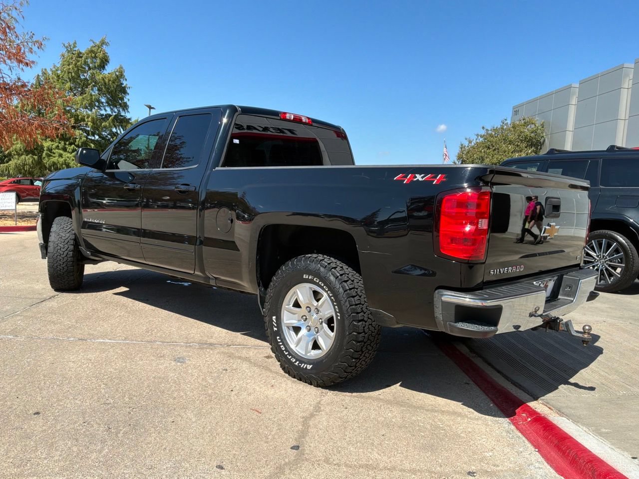 Used 2018 Chevrolet Silverado 1500 LT w/ All Star Edition AWD/4WD image 8