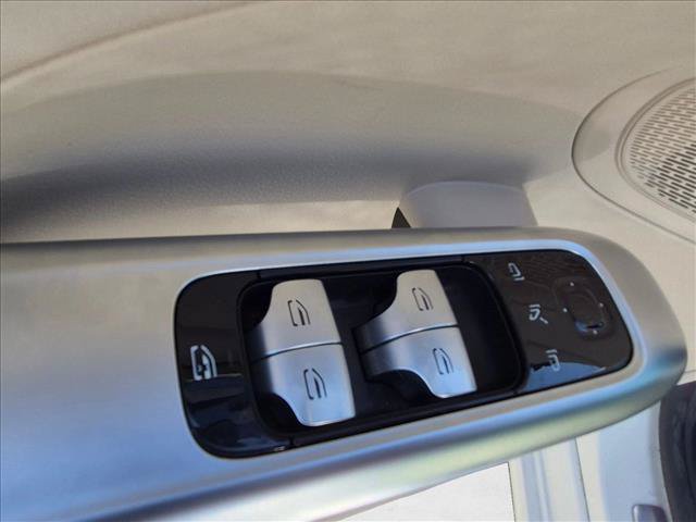 Used 2025 Mercedes-Benz C 300 Sedan image 12