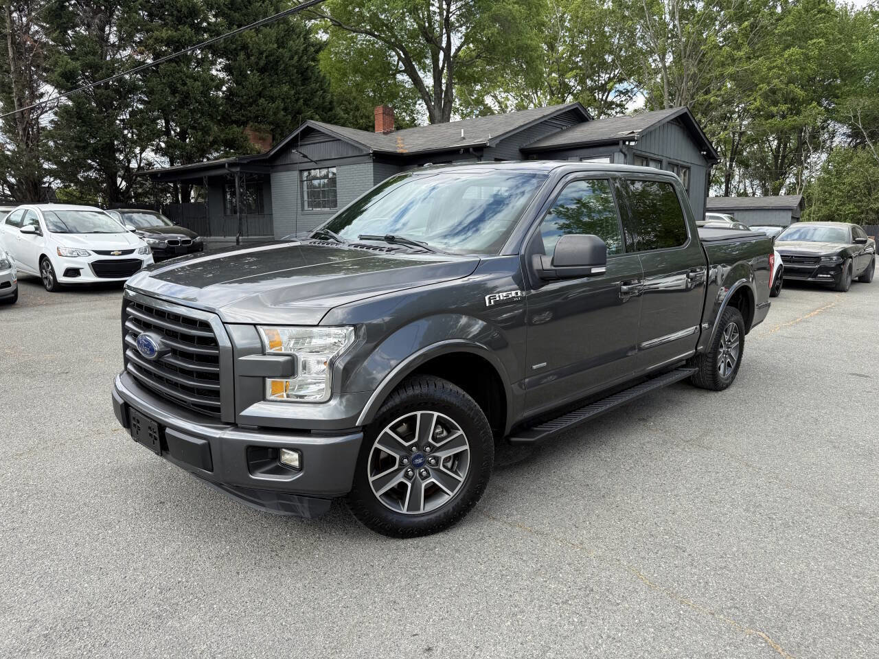 Used 2015 Ford F150 XLT w/ Equipment Group 302A Luxury RWD image 1
