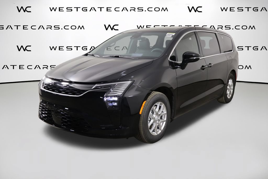New 2027 Chrysler Pacifica Select FWD image 1