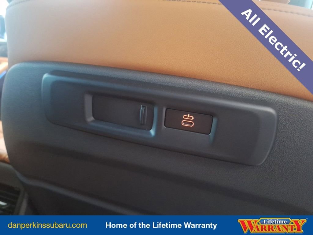 Used 2023 BMW X5 xDrive45e image 26