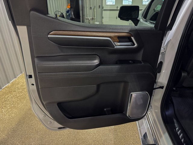 Used 2022 Chevrolet Silverado 1500 High Country image 16