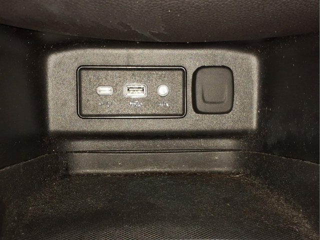 Used 2024 Chevrolet Equinox LT w/ LPO, Floor Liner Package FWD image 20