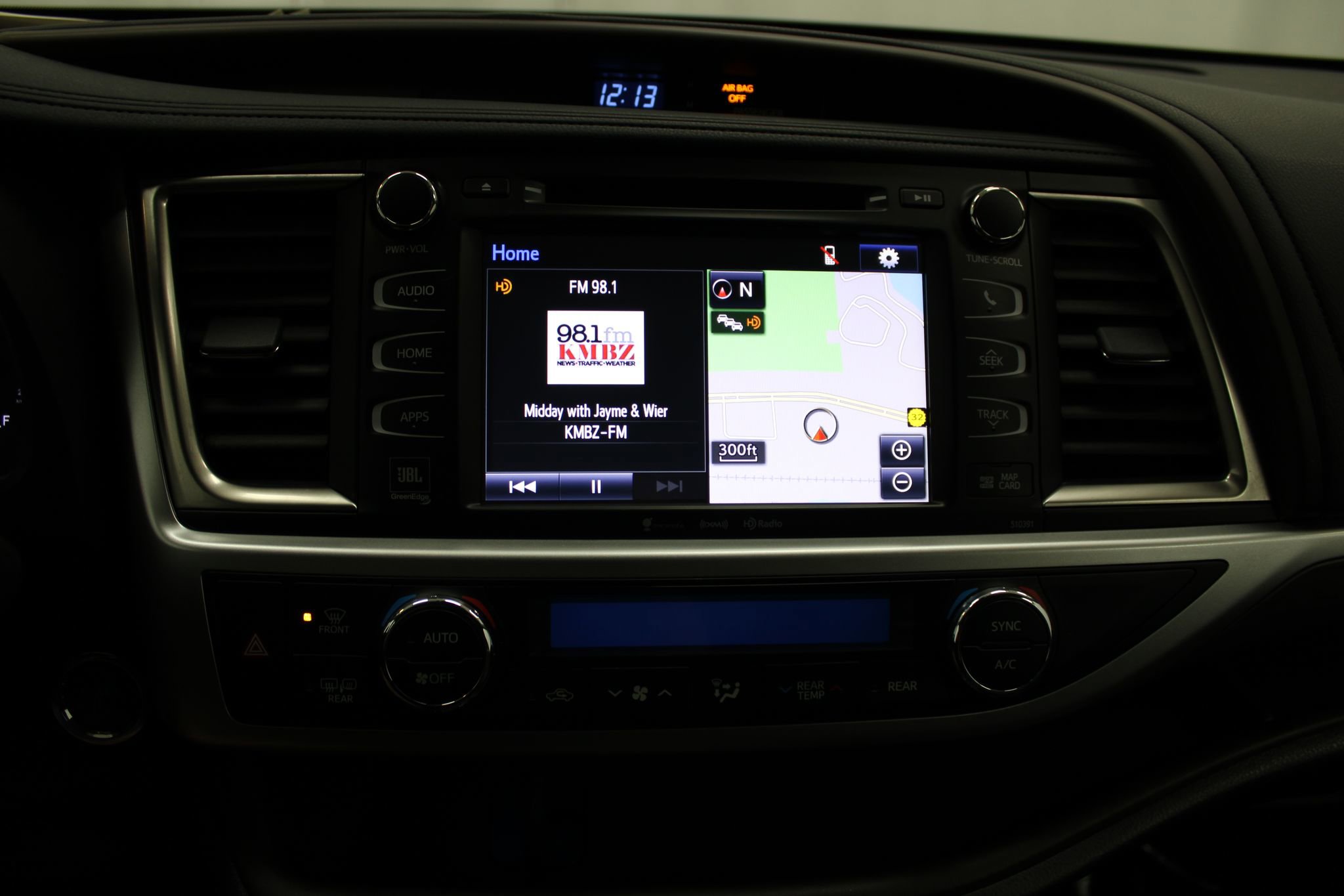 Used 2019 Toyota Highlander Limited Platinum image 31