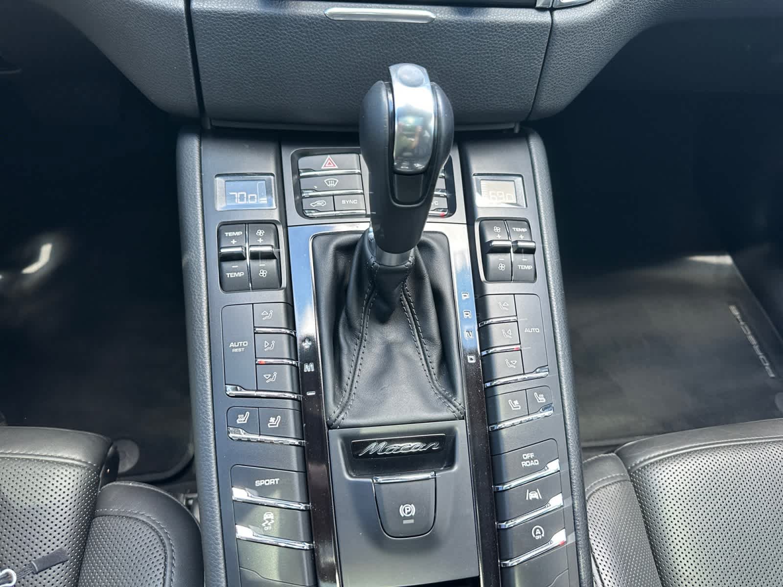 Used 2017 Porsche Macan S AWD/4WD image 12