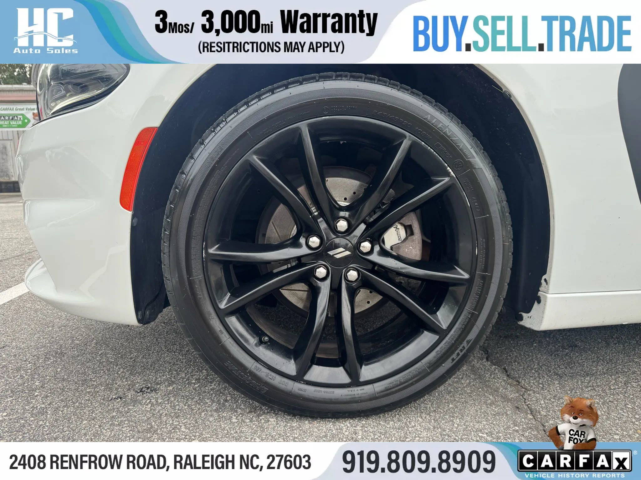 Used 2017 Dodge Charger SXT w/ Blacktop Package image 10