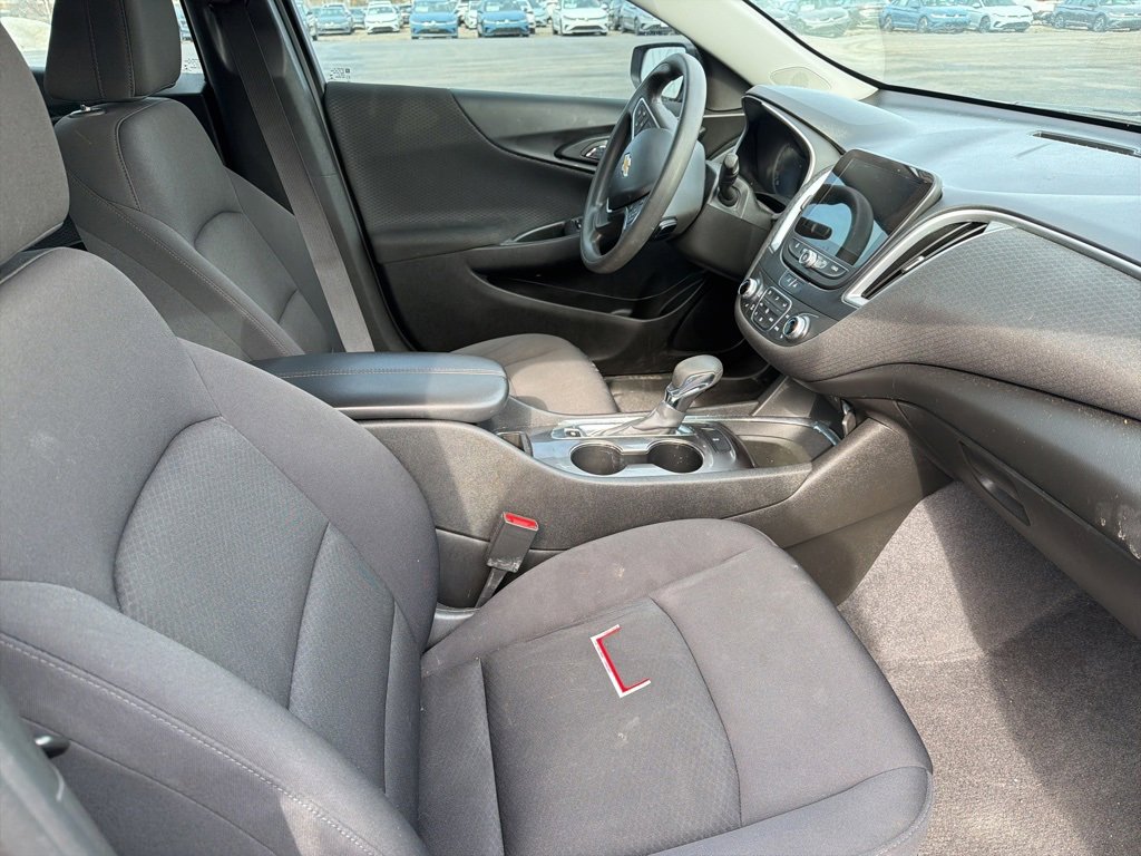 Certified 2022 Chevrolet Malibu LT image 5