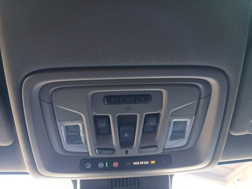 Used 2023 Chevrolet Silverado 1500 LT Trail Boss w/ Convenience Package II image 5