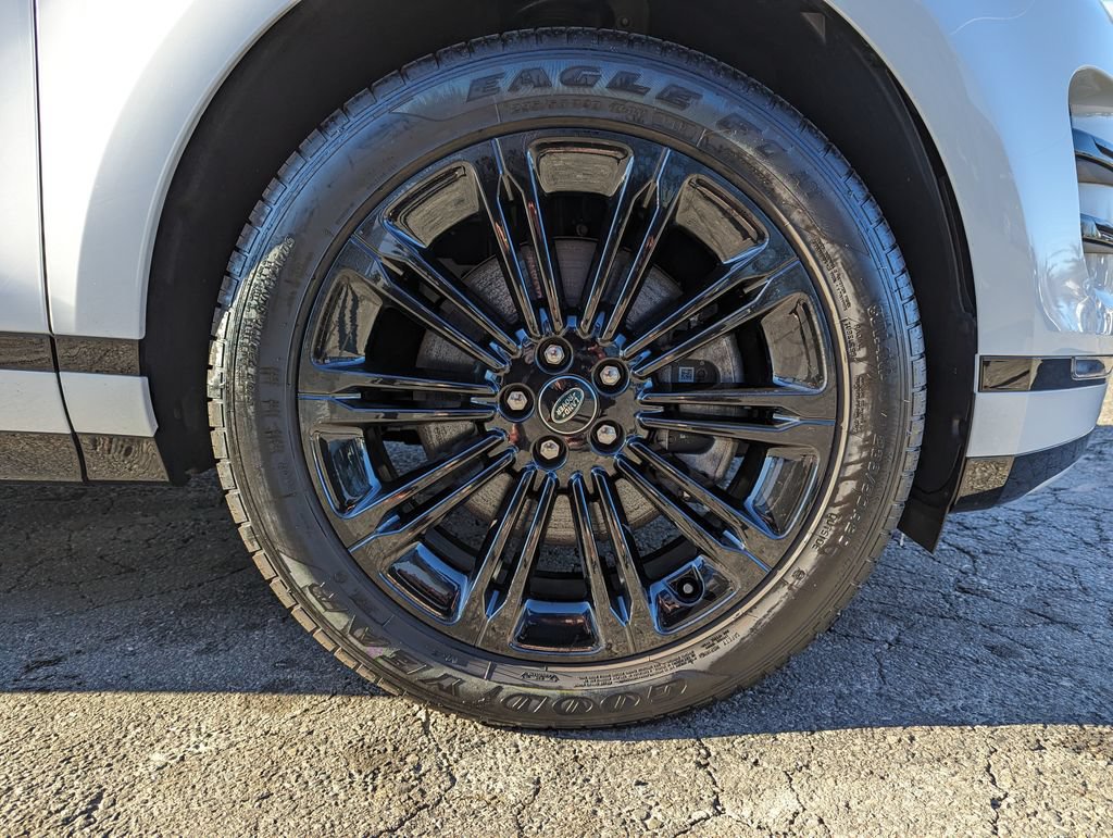 Used 2024 Land Rover Range Rover Evoque Dynamic SE AWD/4WD image 49
