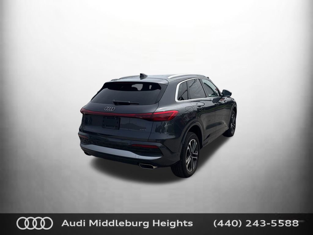 Used 2025 Audi Q5 Premium AWD/4WD image 9