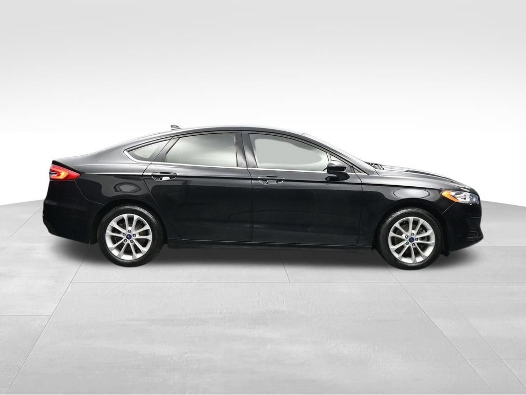 Used 2020 Ford Fusion SE FWD image 6