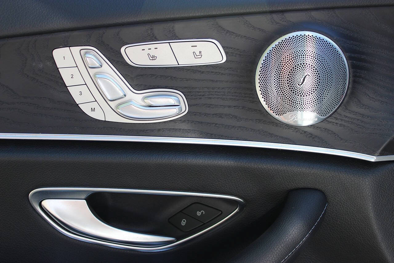 Used 2019 Mercedes-Benz E 300 w/ Premium 1 Package image 10