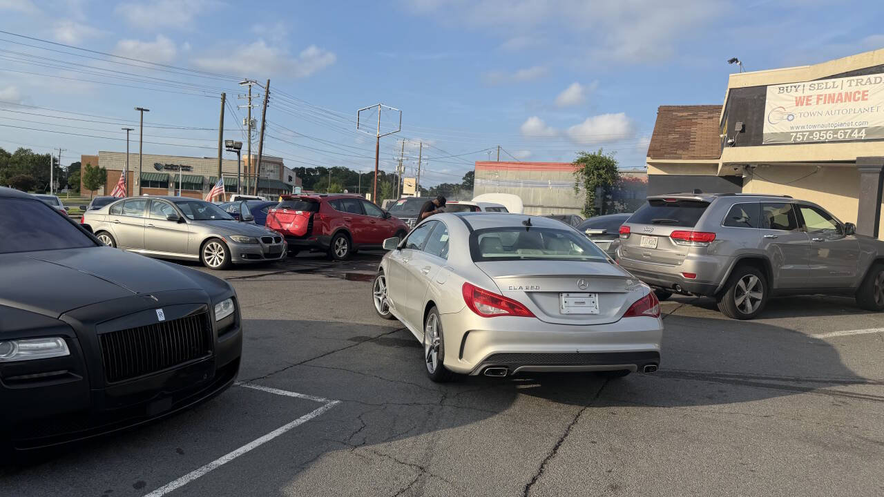 Used 2014 Mercedes-Benz CLA 250 4MATIC image 11