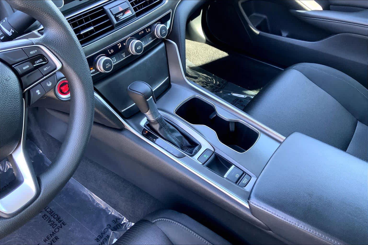 Used 2018 Honda Accord LX image 16