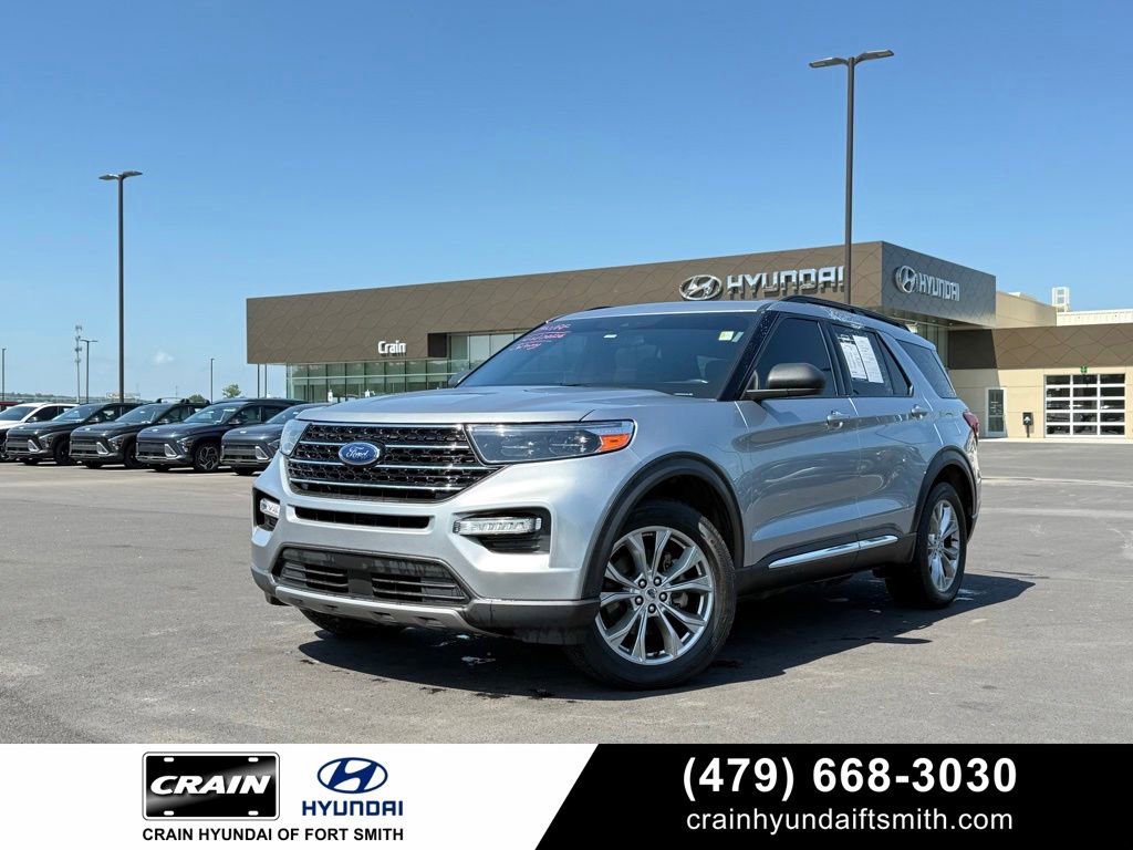 Used 2020 Ford Explorer XLT w/ Equipment Group 202A AWD/4WD image 1