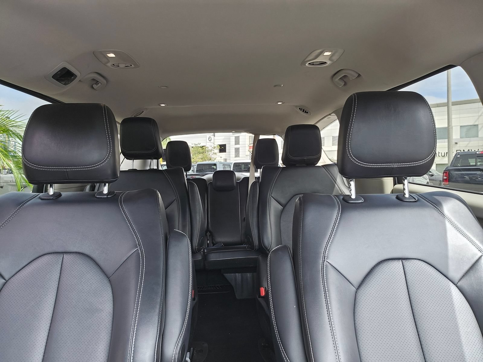 Used 2024 Chrysler Pacifica Limited FWD image 31