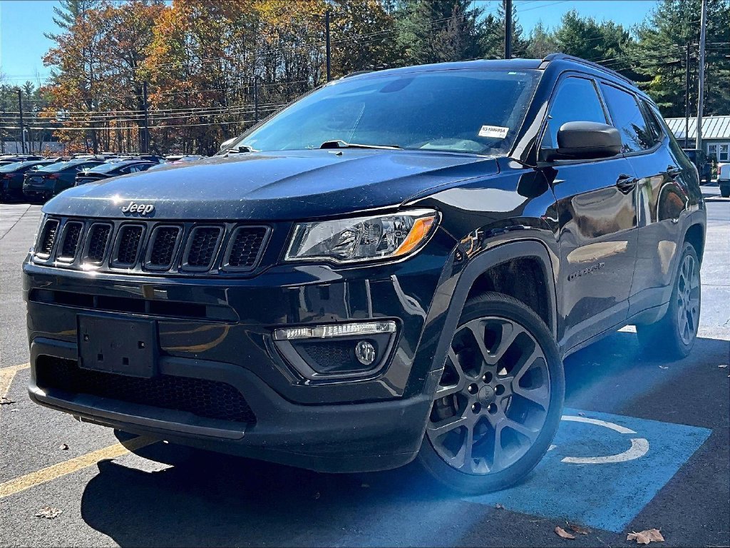 Used 2021 Jeep Compass Latitude AWD/4WD image 3