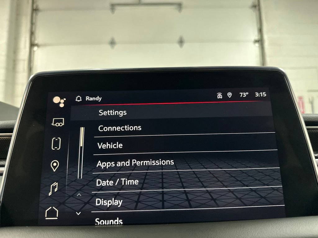 Used 2024 GMC Yukon XL AT4 w/ Technology Package AWD/4WD image 35