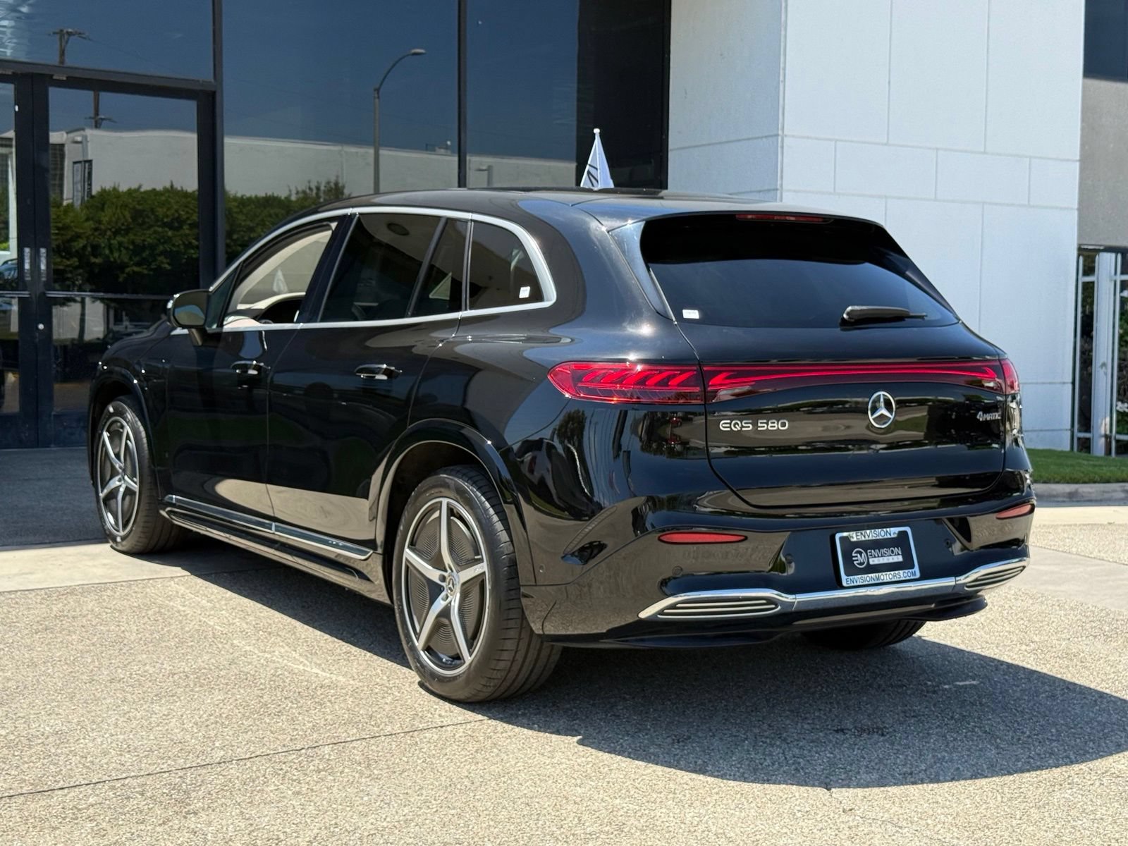 Used 2023 Mercedes-Benz EQS 580 4MATIC SUV image 10