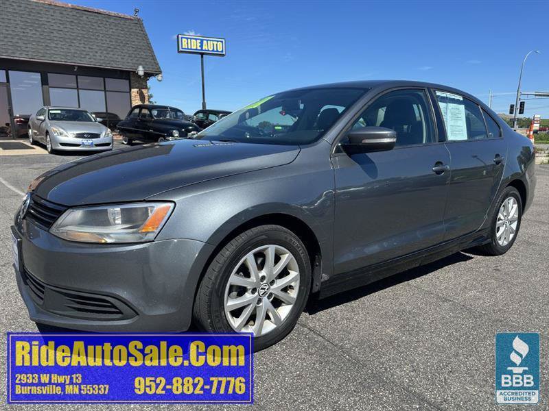 Used 2011 Volkswagen Jetta SE FWD video 1