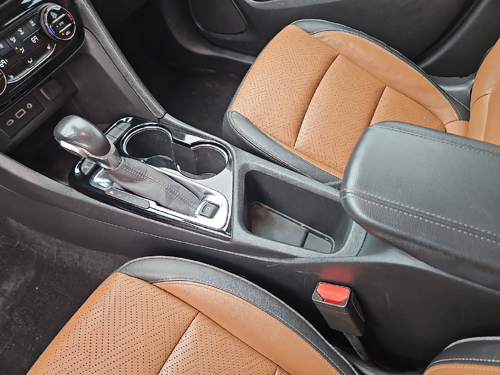 Used 2021 Buick Encore GX Essence w/ Sport Touring Package FWD image 25