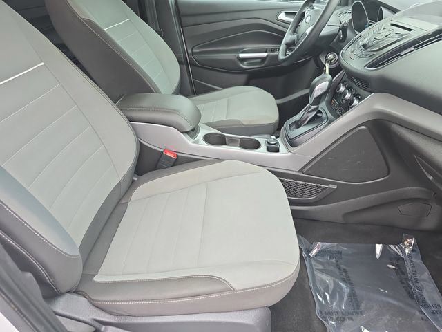 Used 2015 Ford Escape SE image 10