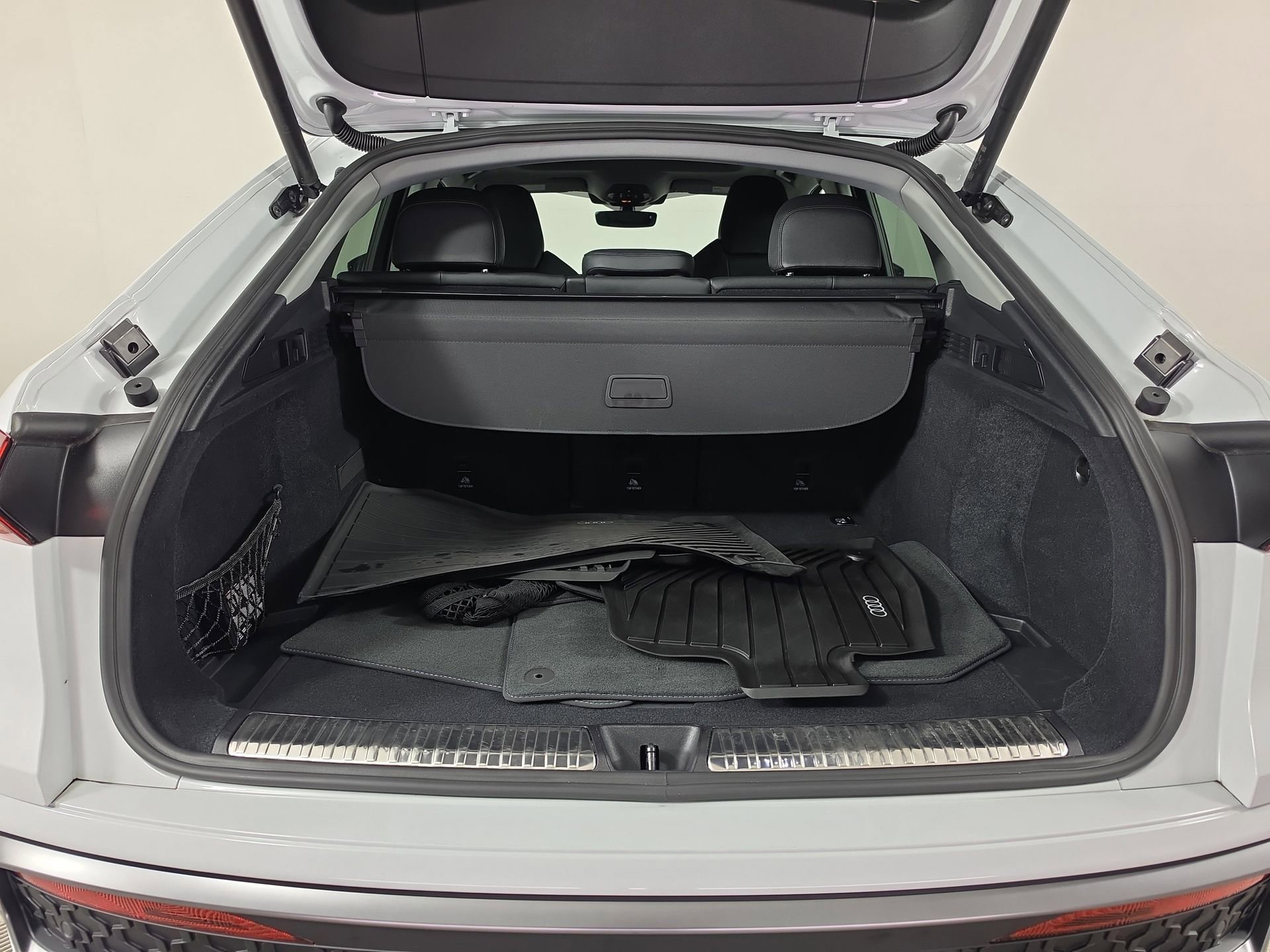 Certified 2025 Audi Q5 Premium Plus w/ Premium Plus AWD/4WD image 12