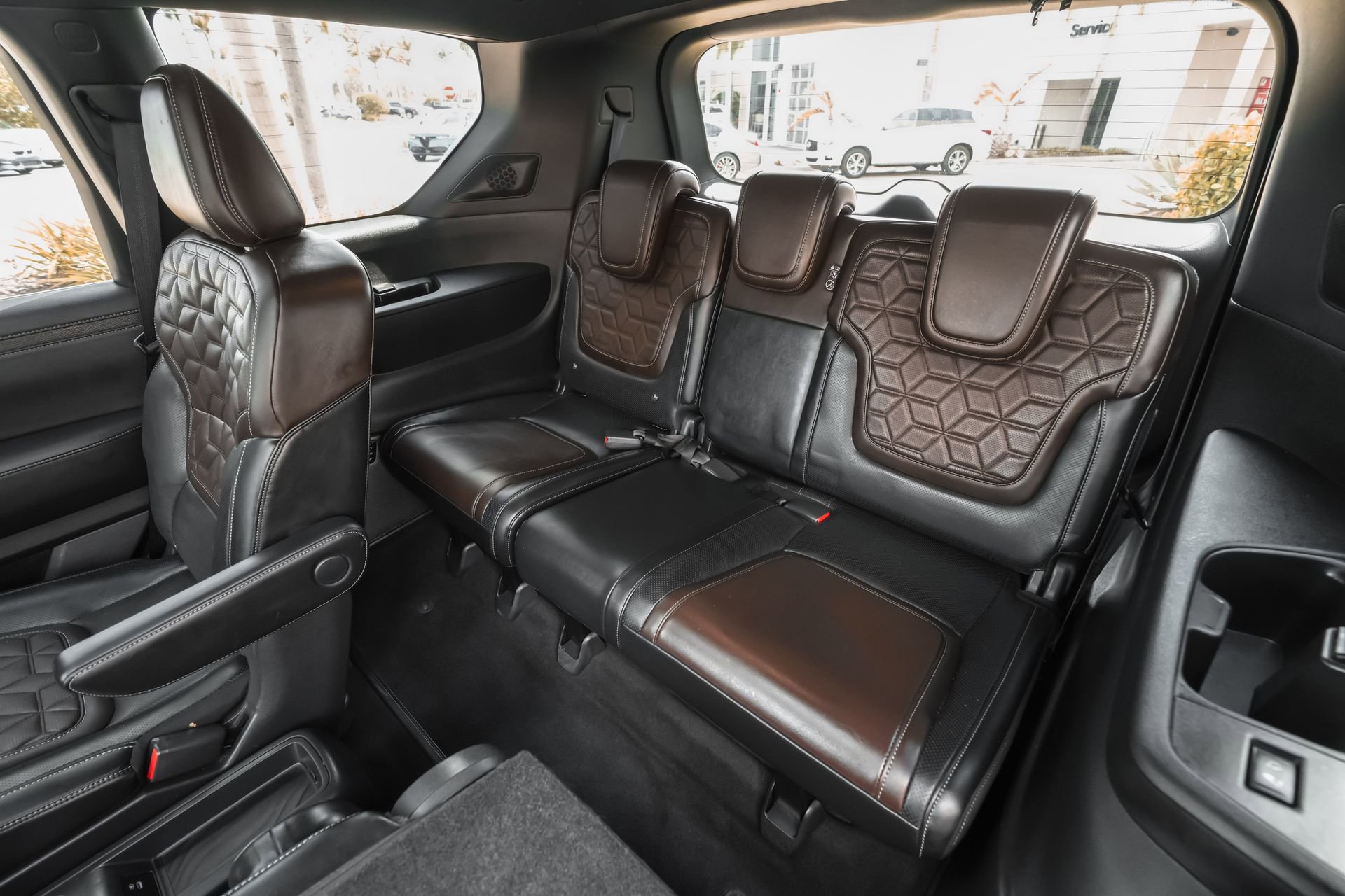 Used 2025 Nissan Armada Platinum image 44